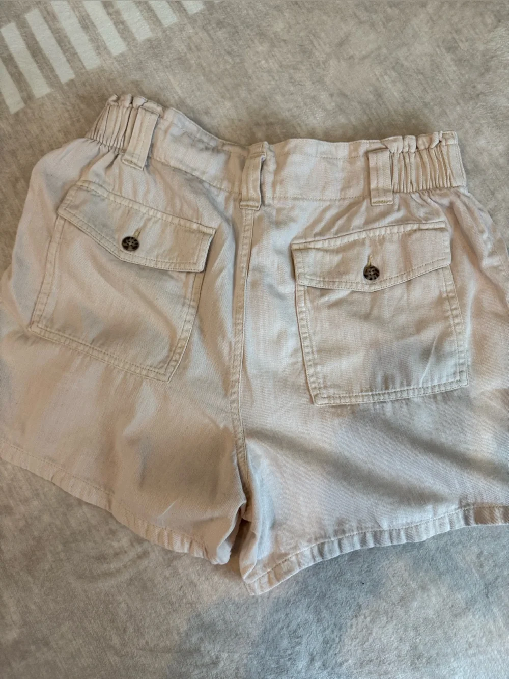 Old Navy Cream Cargo Casual Shorts Outdoors Hiking Gorpcore Neutral Utility